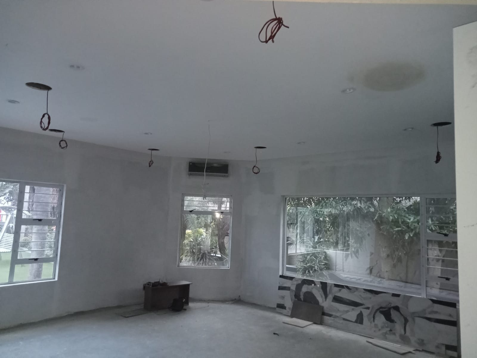 Ceiling services where fibre, lighting and AV cabling must be coordinated